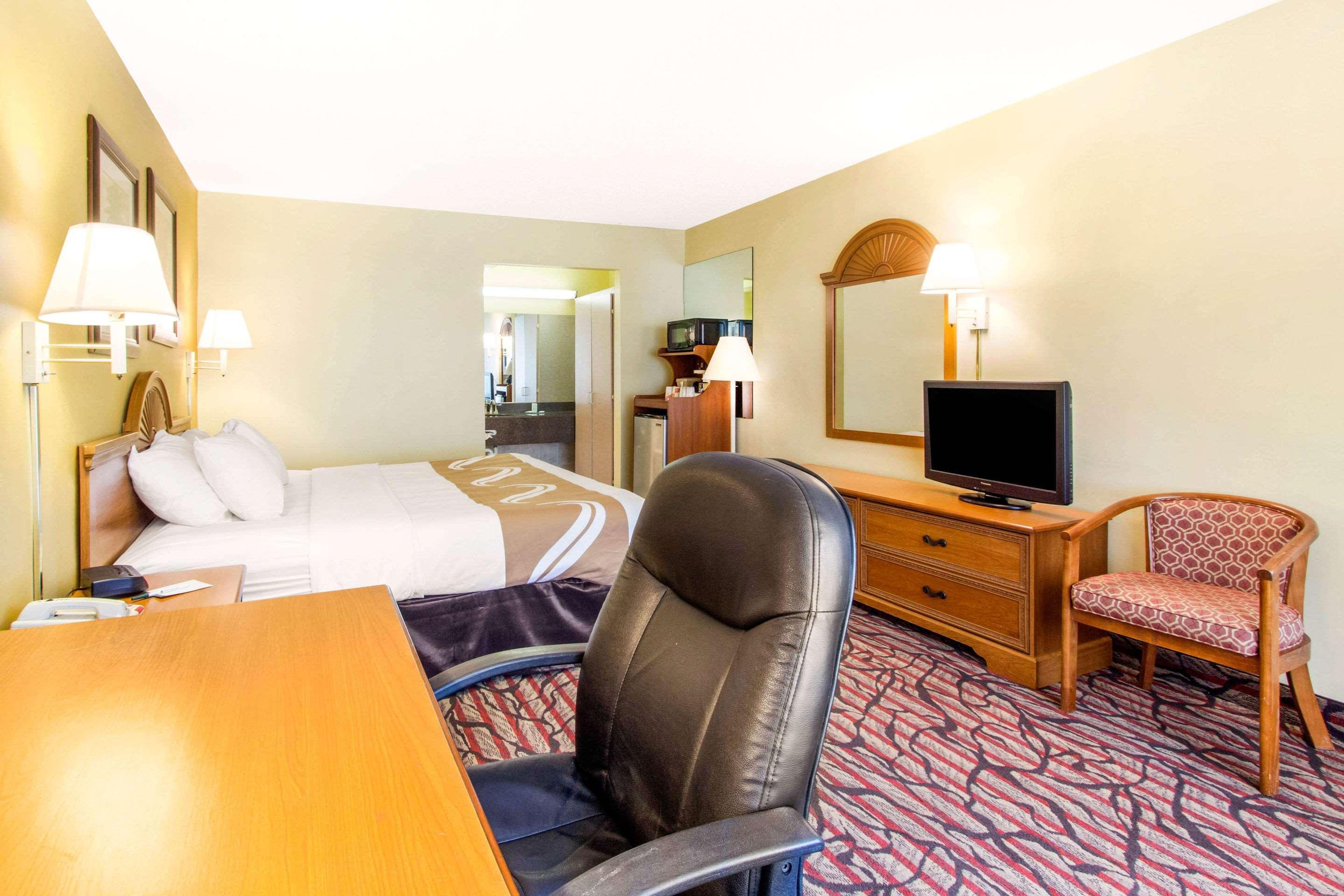 Rodeway Inn Central Clearwater Beach Екстер'єр фото