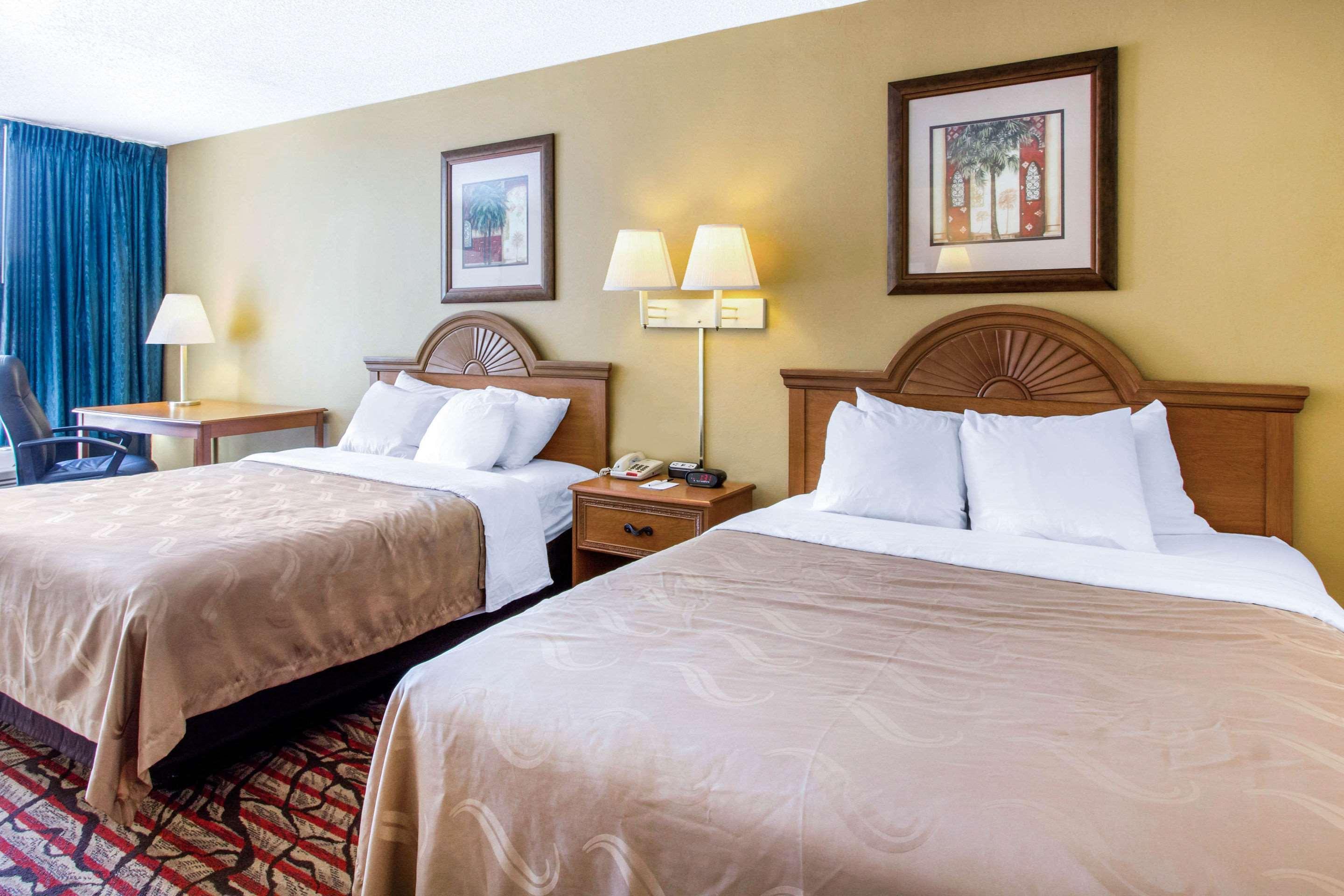 Rodeway Inn Central Clearwater Beach Екстер'єр фото