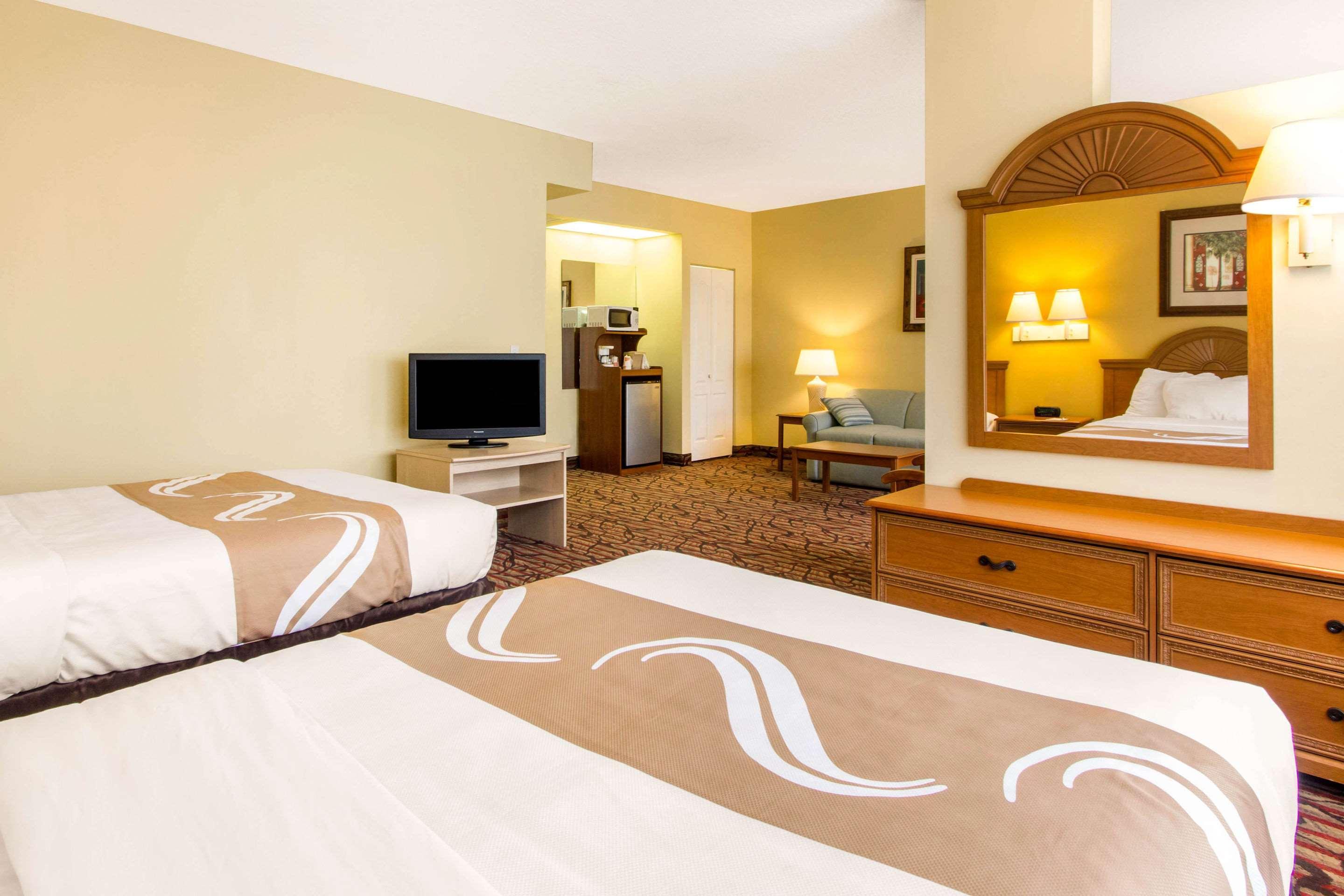 Rodeway Inn Central Clearwater Beach Екстер'єр фото