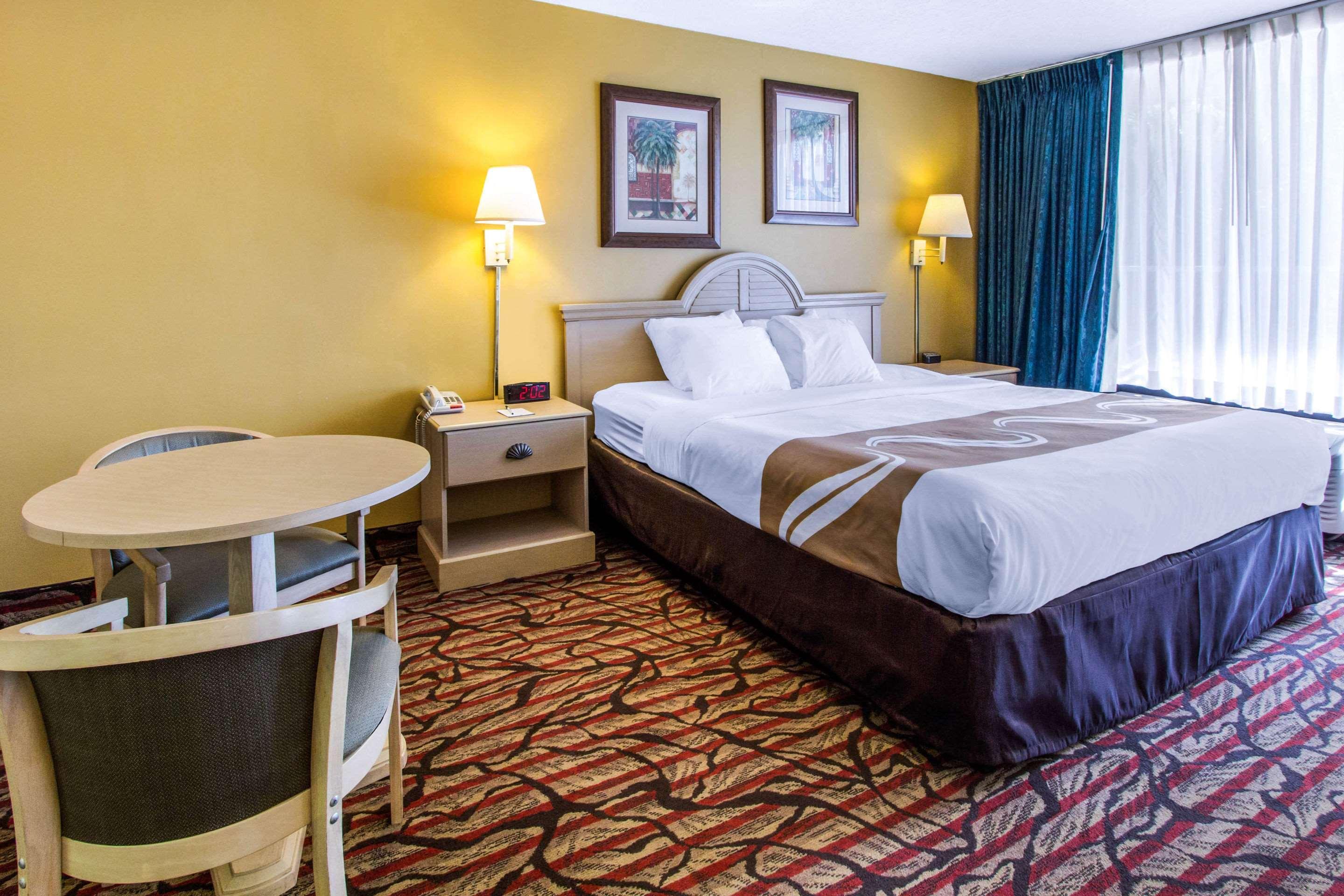 Rodeway Inn Central Clearwater Beach Екстер'єр фото
