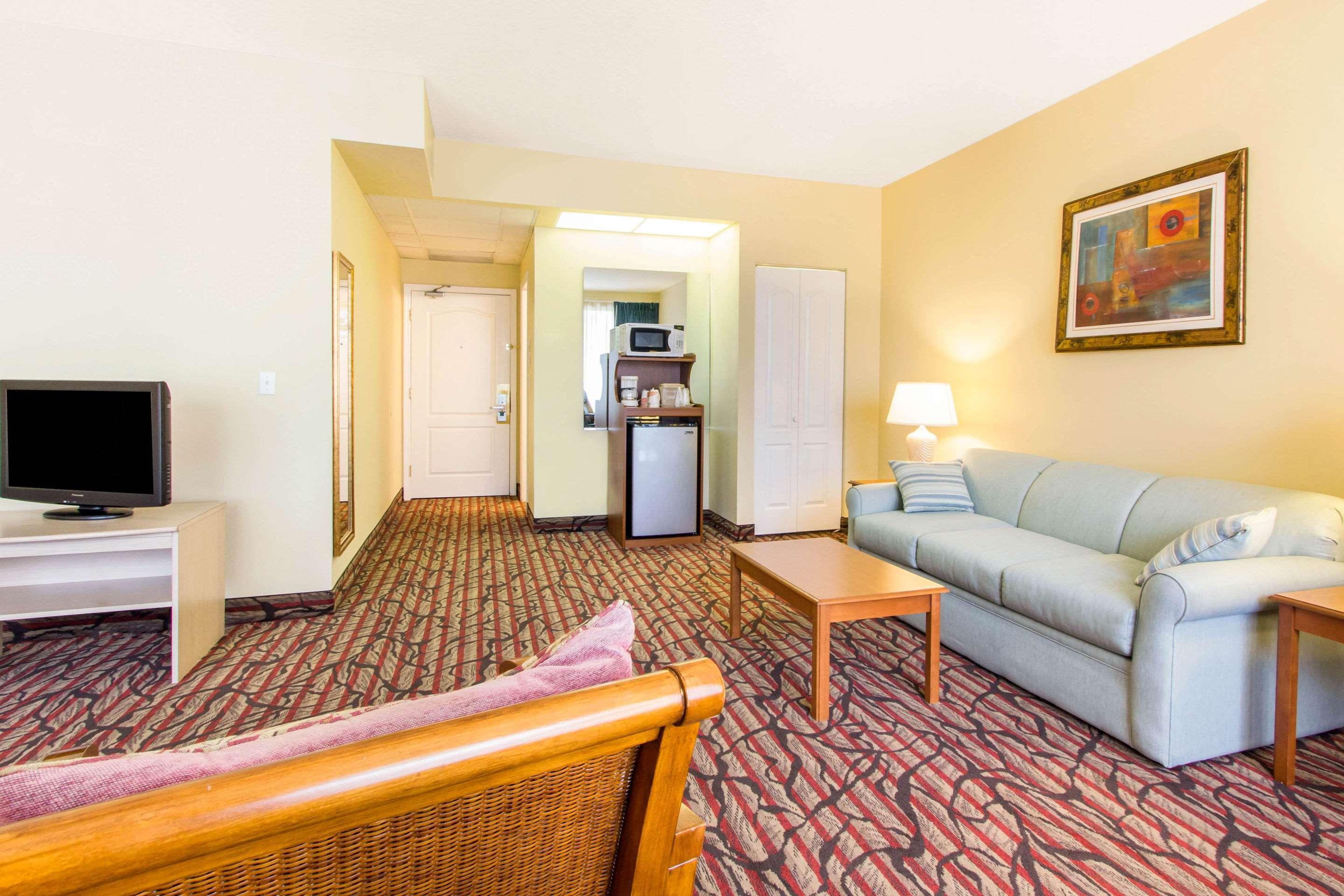 Rodeway Inn Central Clearwater Beach Екстер'єр фото