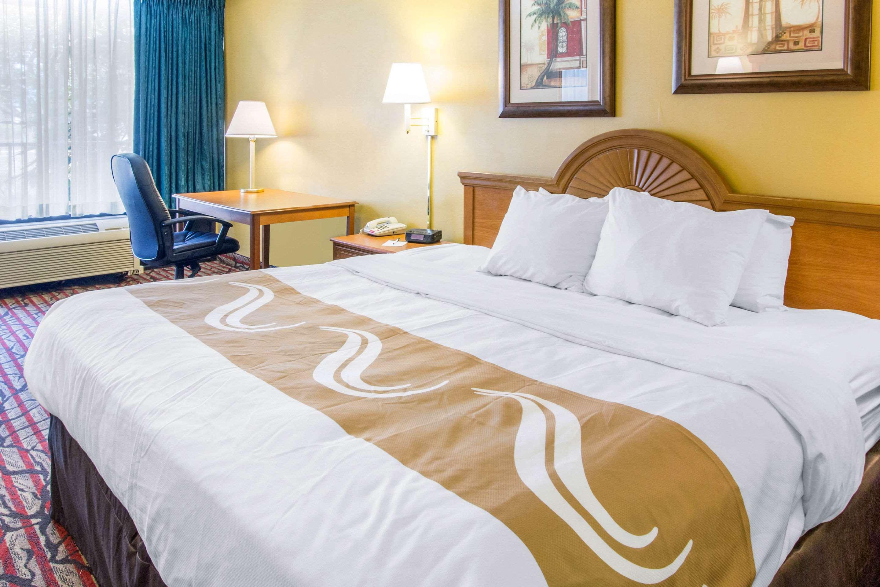 Rodeway Inn Central Clearwater Beach Екстер'єр фото