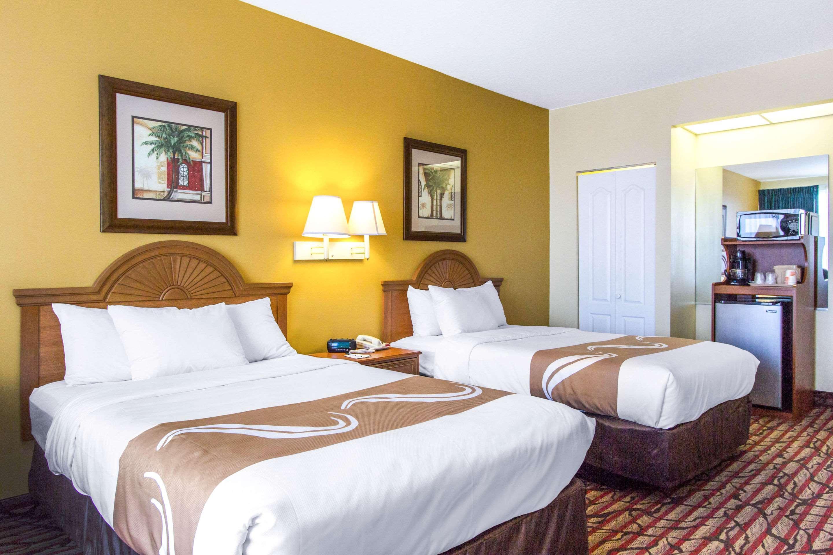 Rodeway Inn Central Clearwater Beach Екстер'єр фото