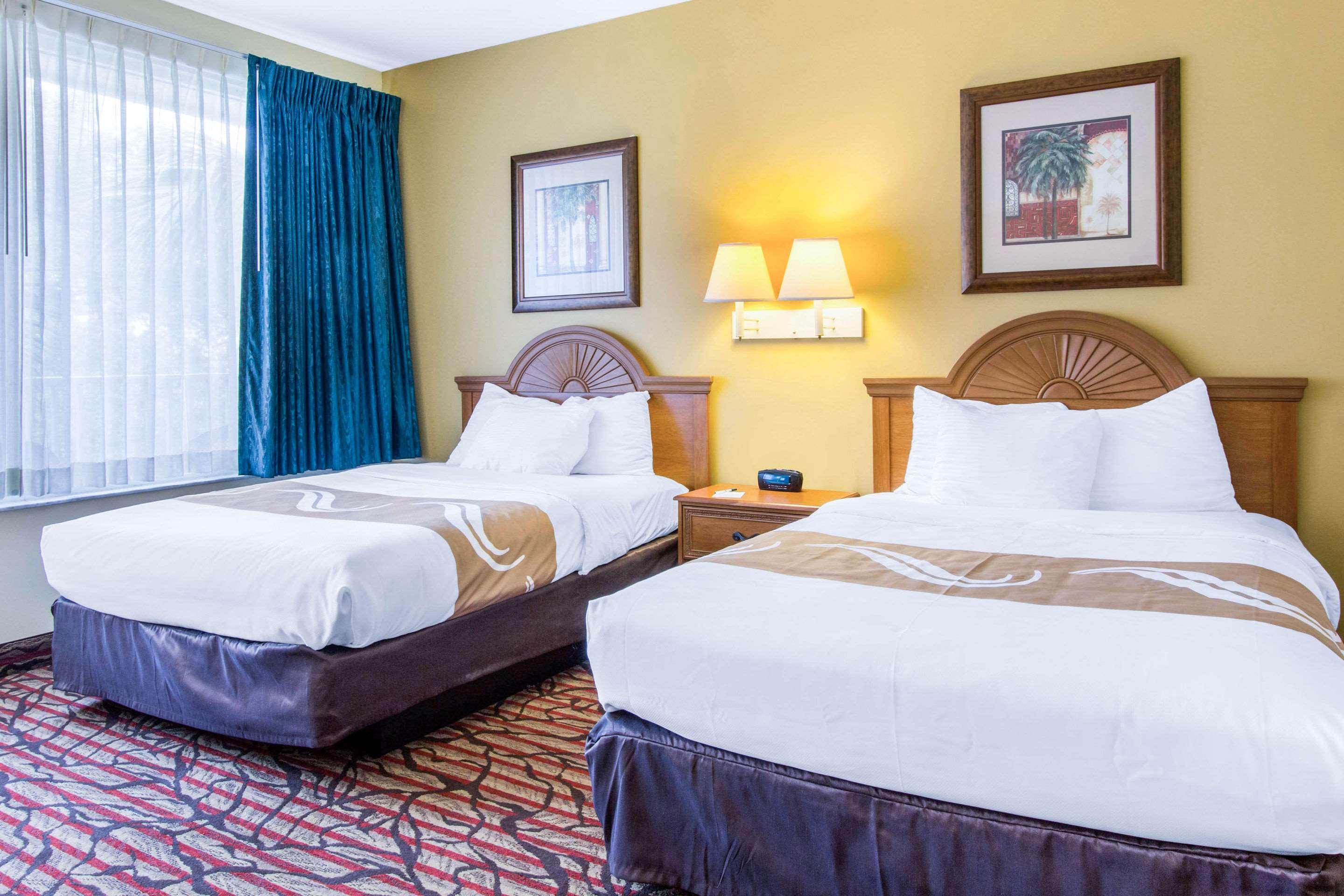 Rodeway Inn Central Clearwater Beach Екстер'єр фото