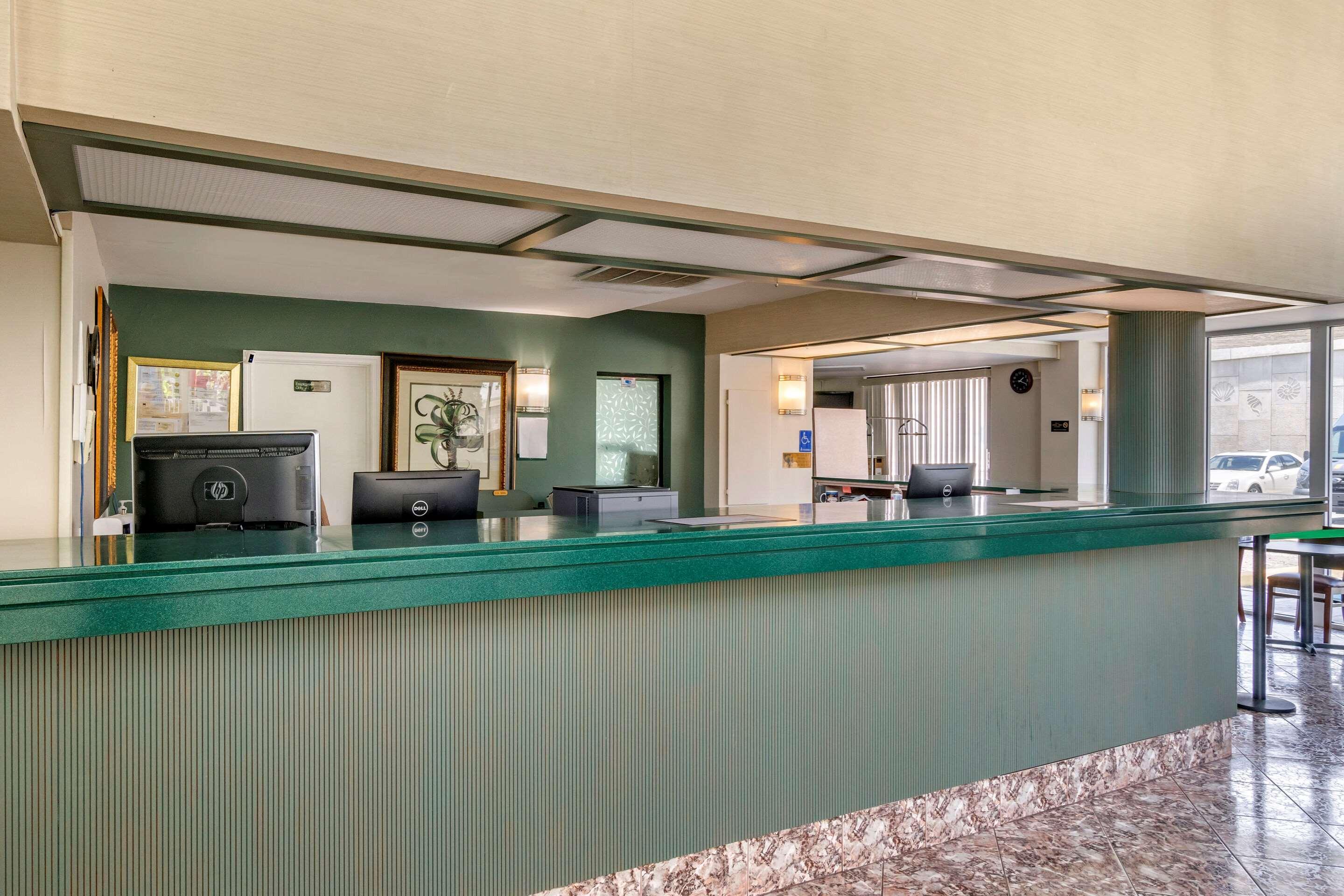 Rodeway Inn Central Clearwater Beach Екстер'єр фото