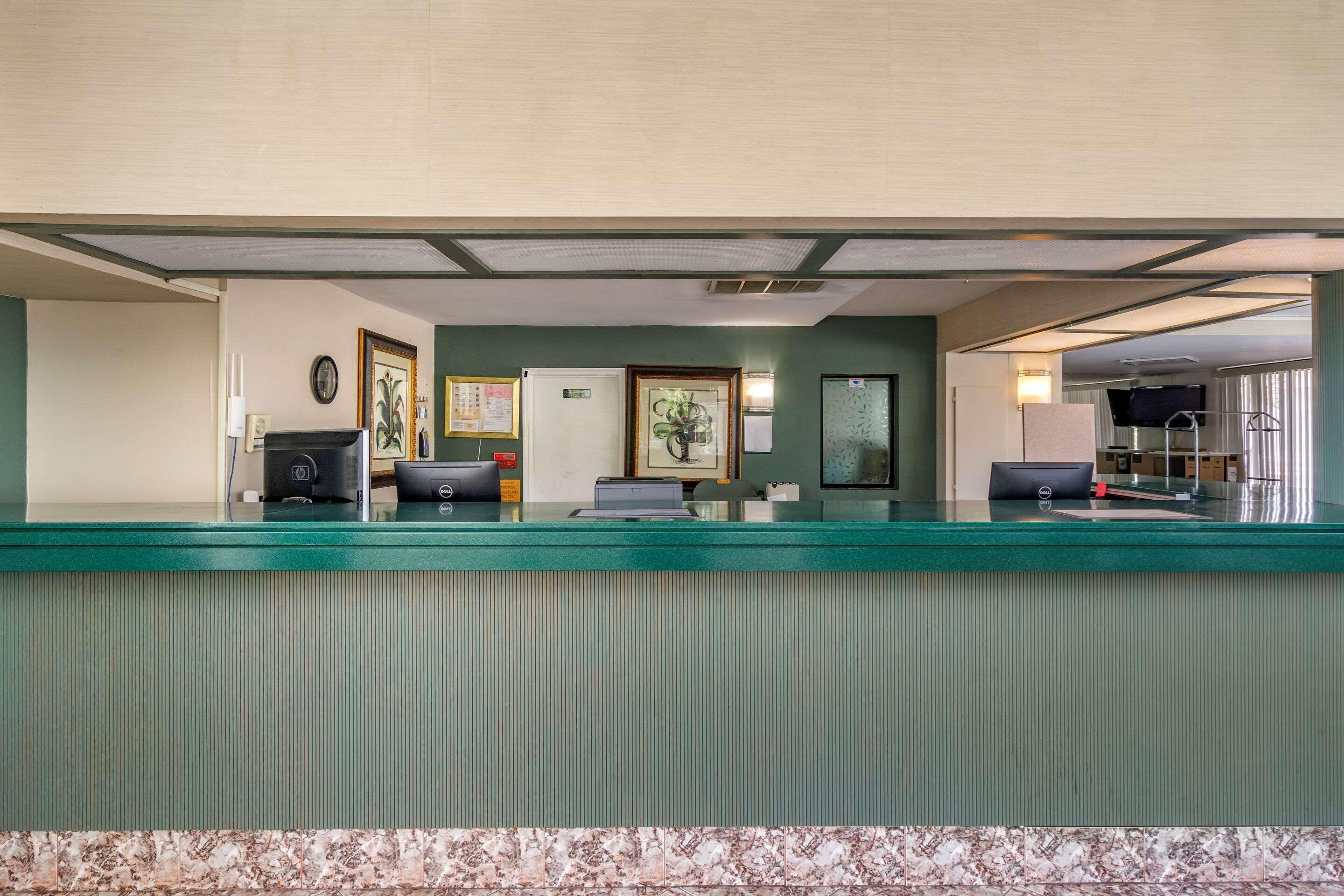 Rodeway Inn Central Clearwater Beach Екстер'єр фото