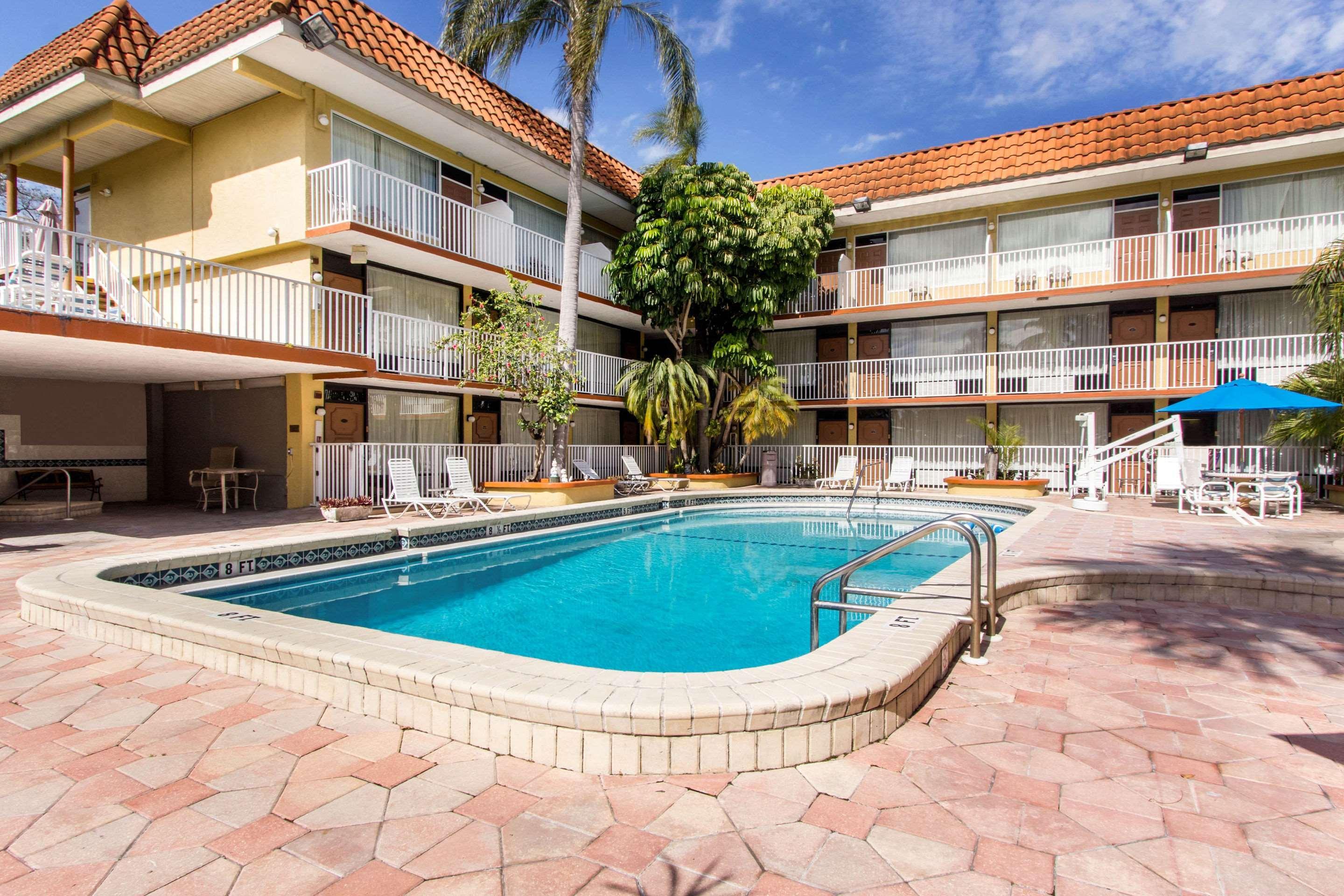 Rodeway Inn Central Clearwater Beach Екстер'єр фото