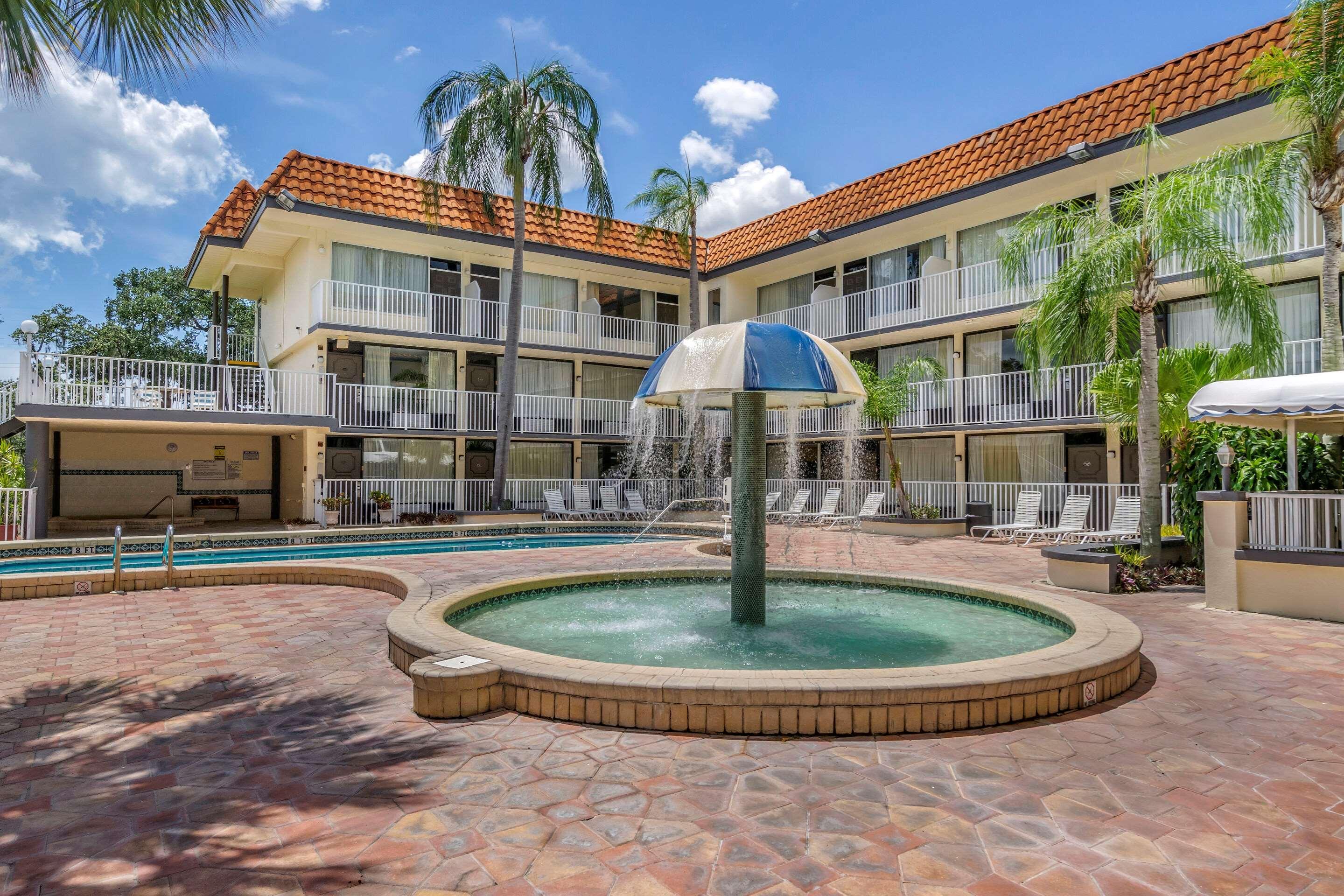 Rodeway Inn Central Clearwater Beach Екстер'єр фото